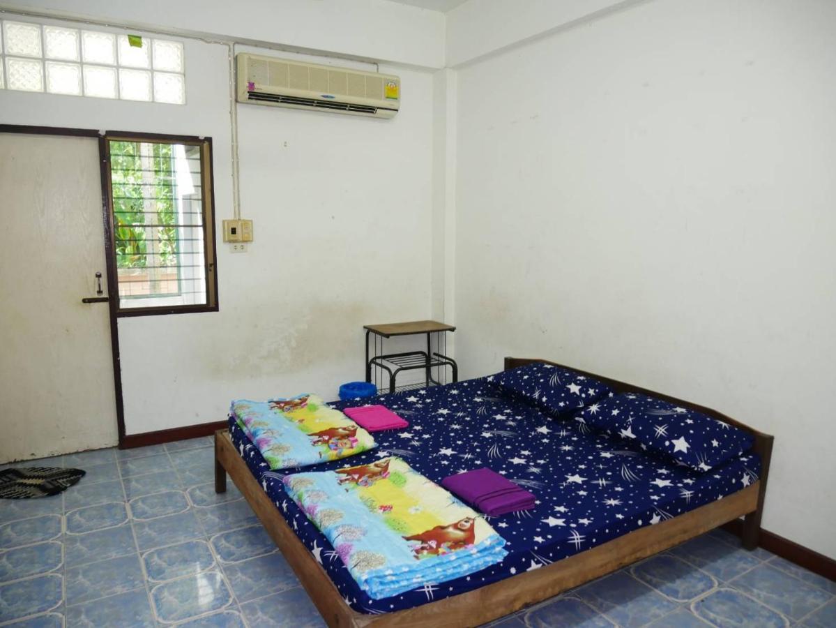Aparthotel Kim Mansion คิมแมนชั่น Buriram Exteriér fotografie